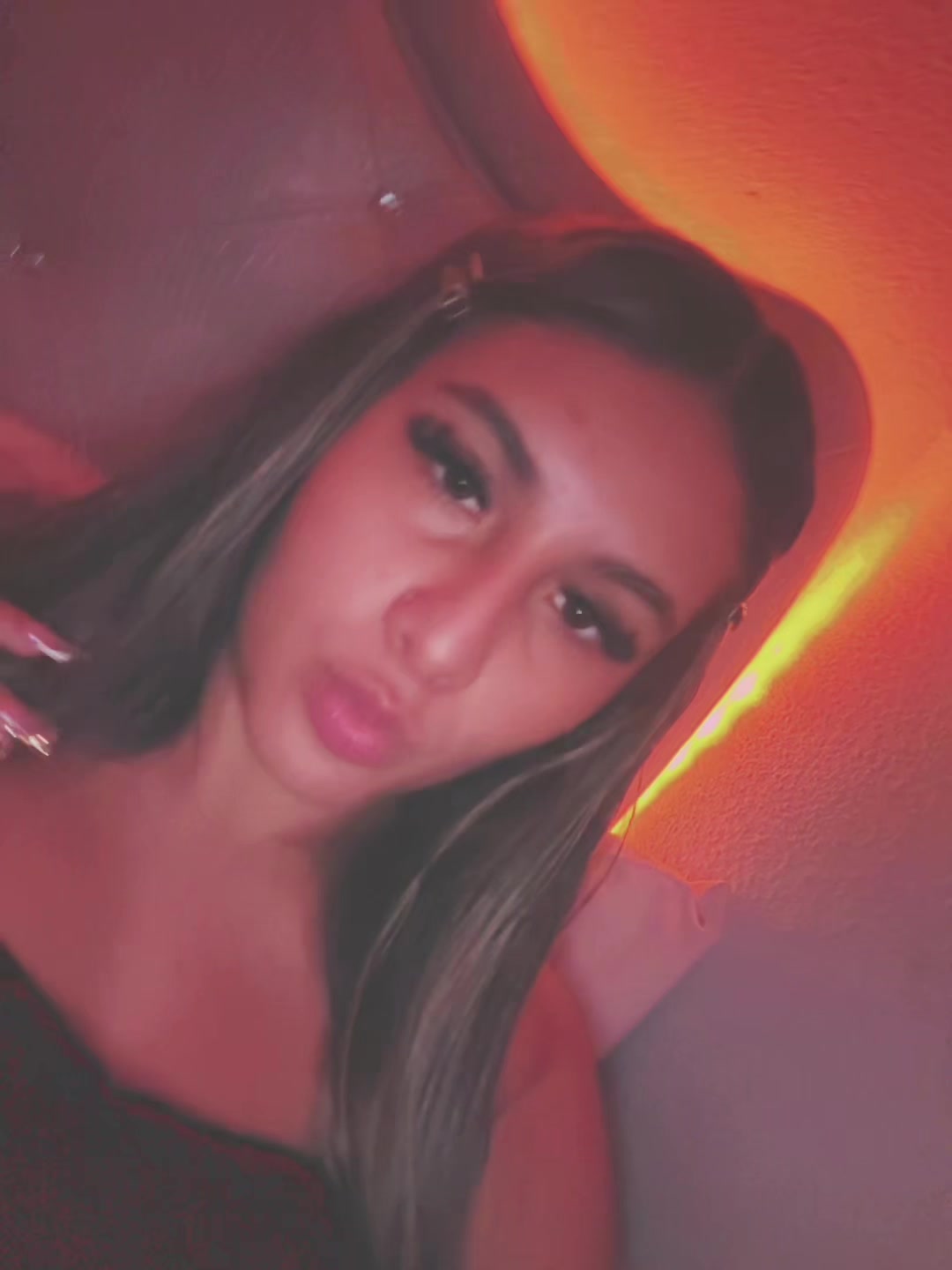@2unknown.j