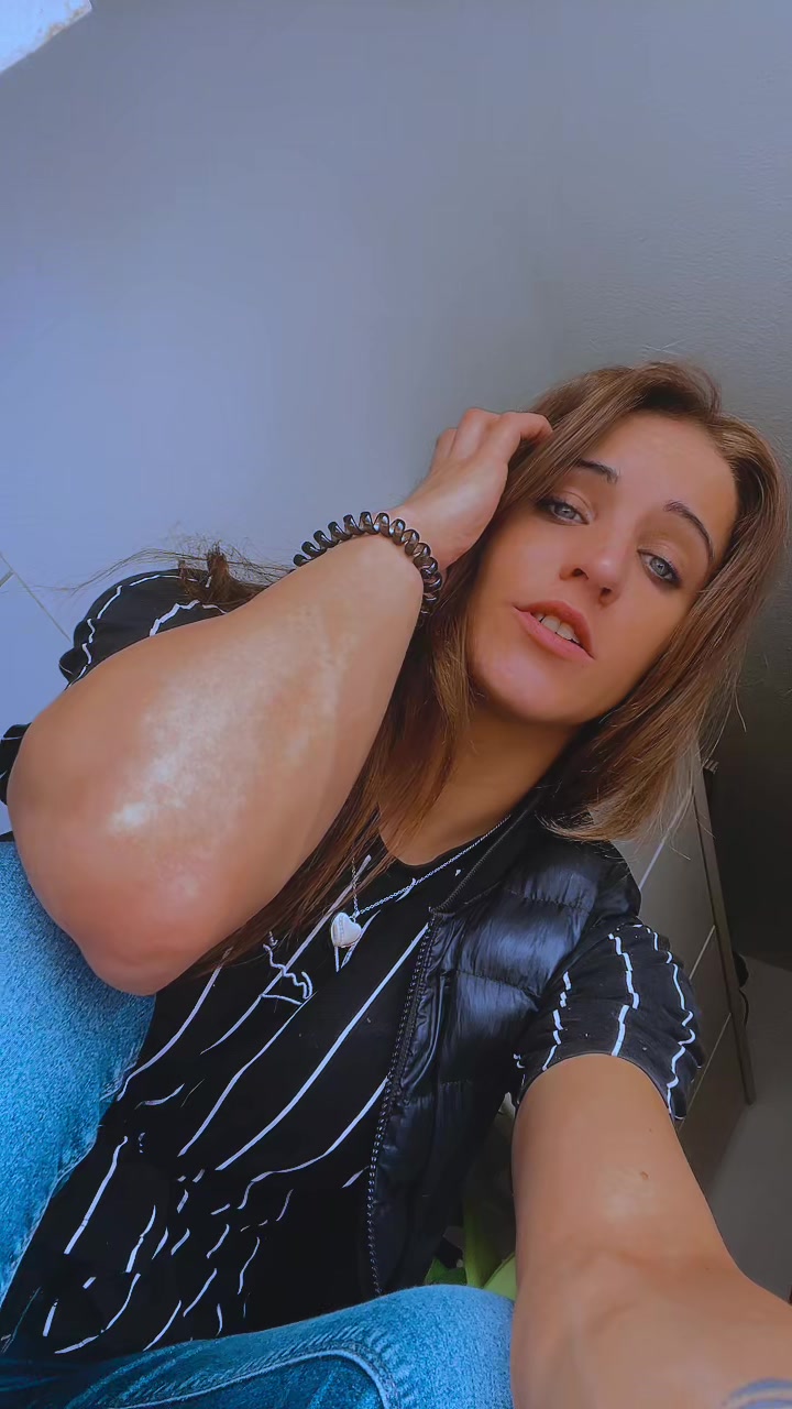 @Hexe_JJ