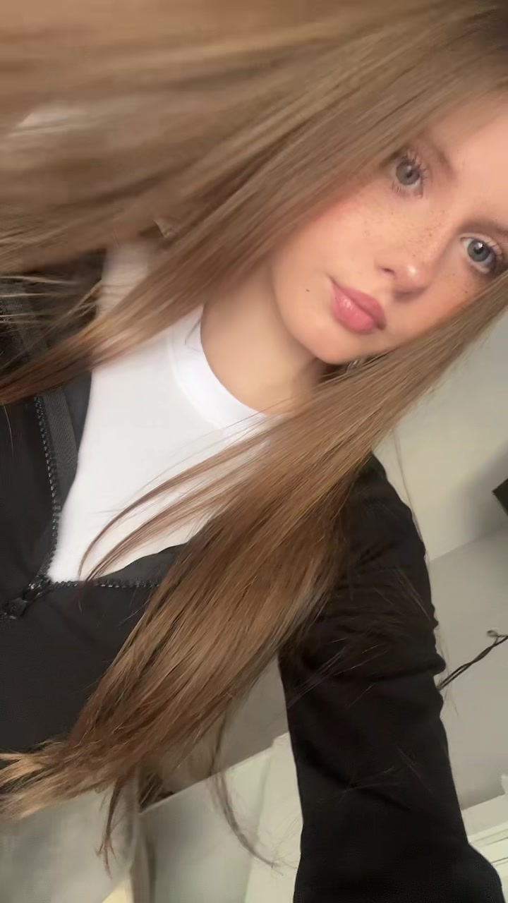 @никааа👅