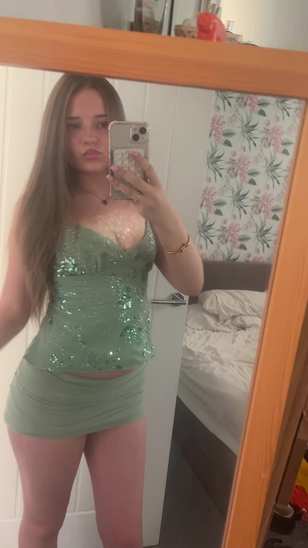 @luna-rae
