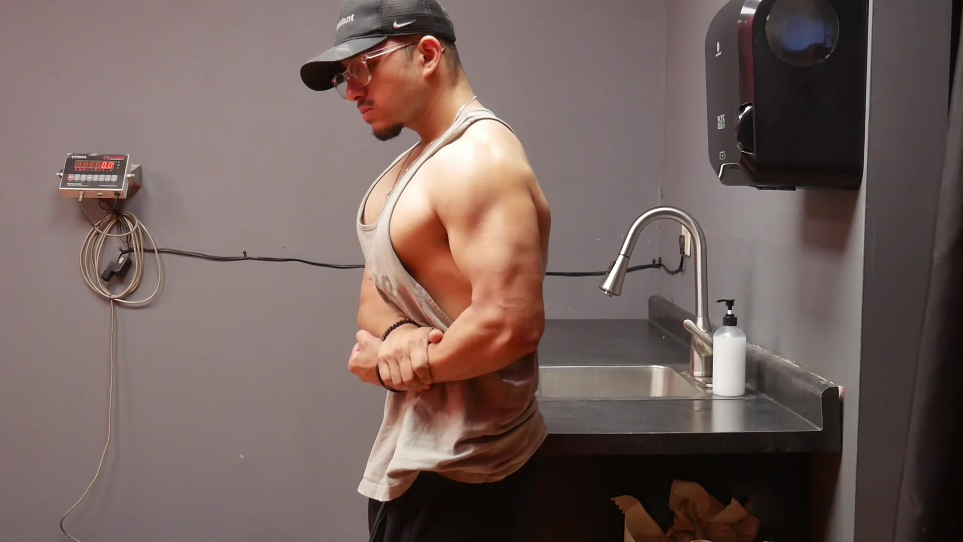 @Swolebruhz