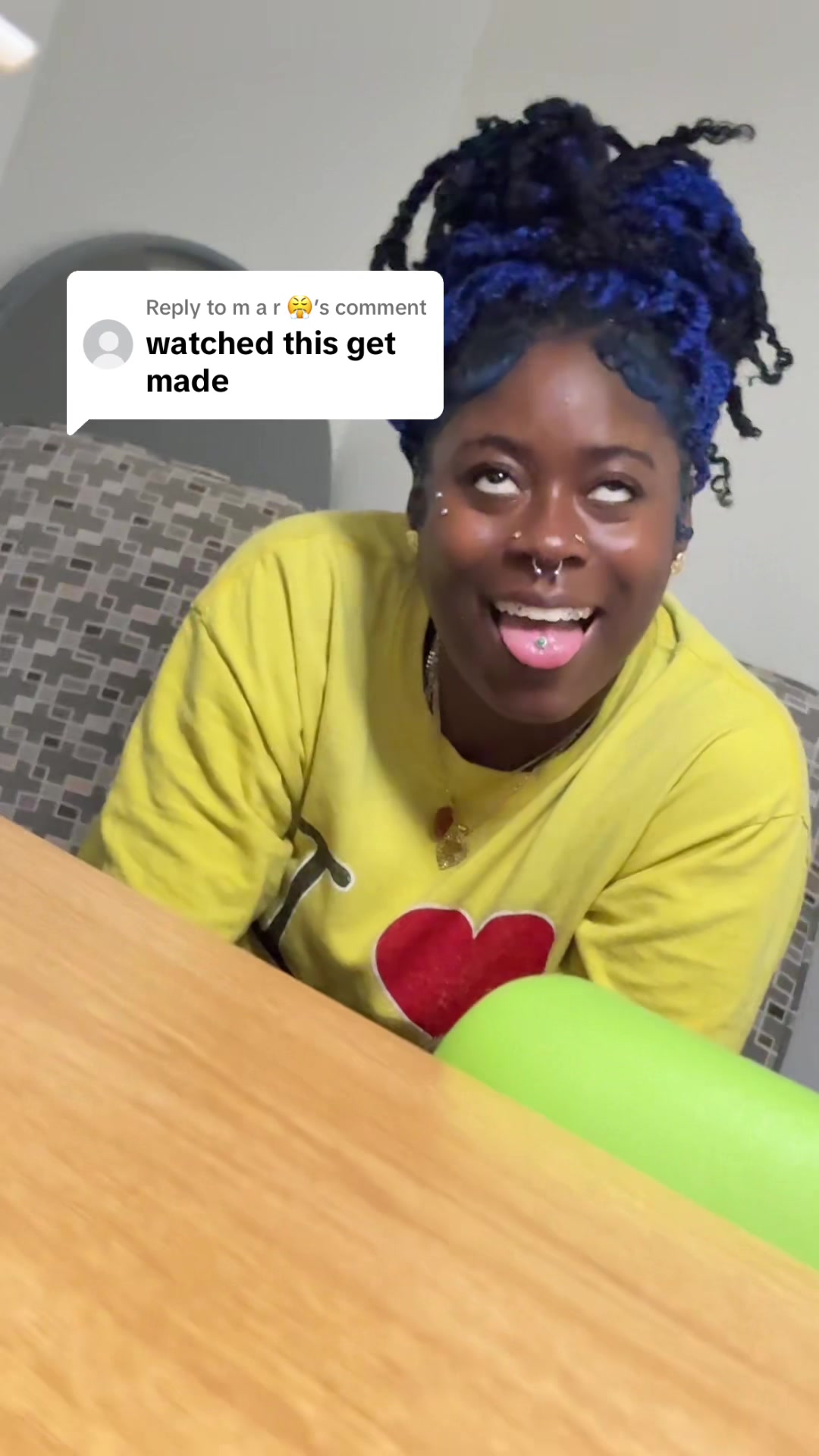 @:3