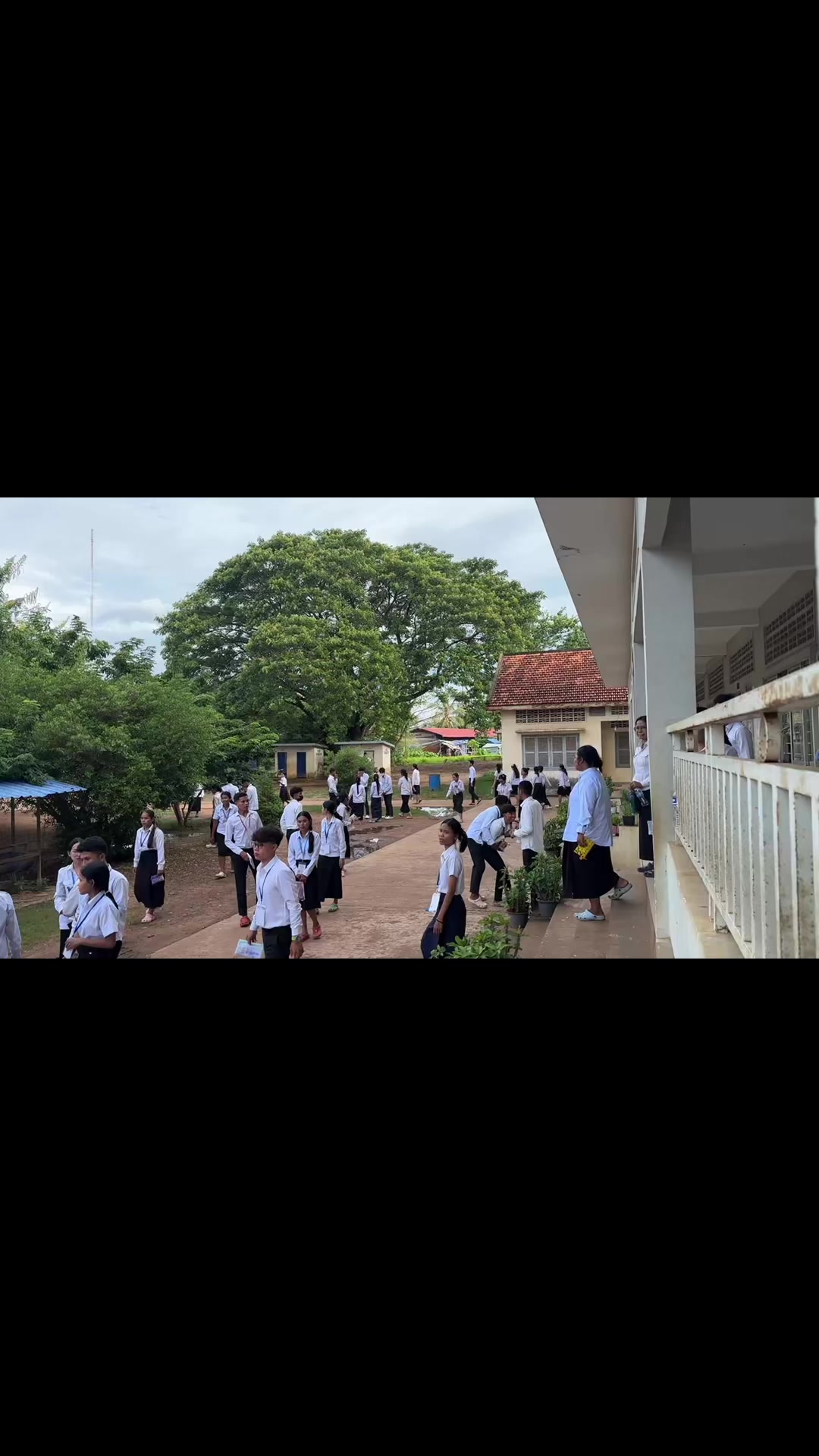 @ស្ទើ ល្បី.🥲