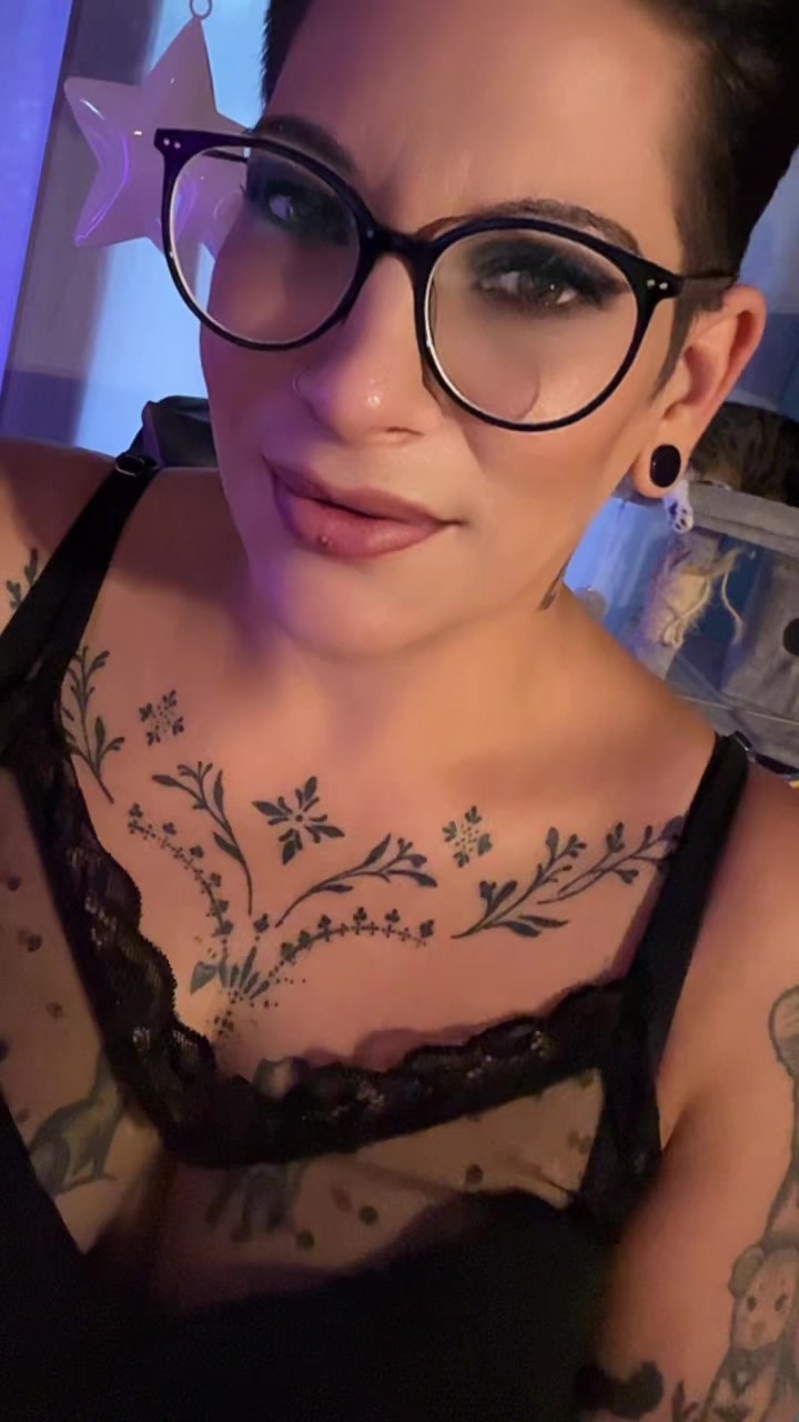 @😈❤️&zwj;🔥CurvyGirl81❤️&zwj;🔥😈