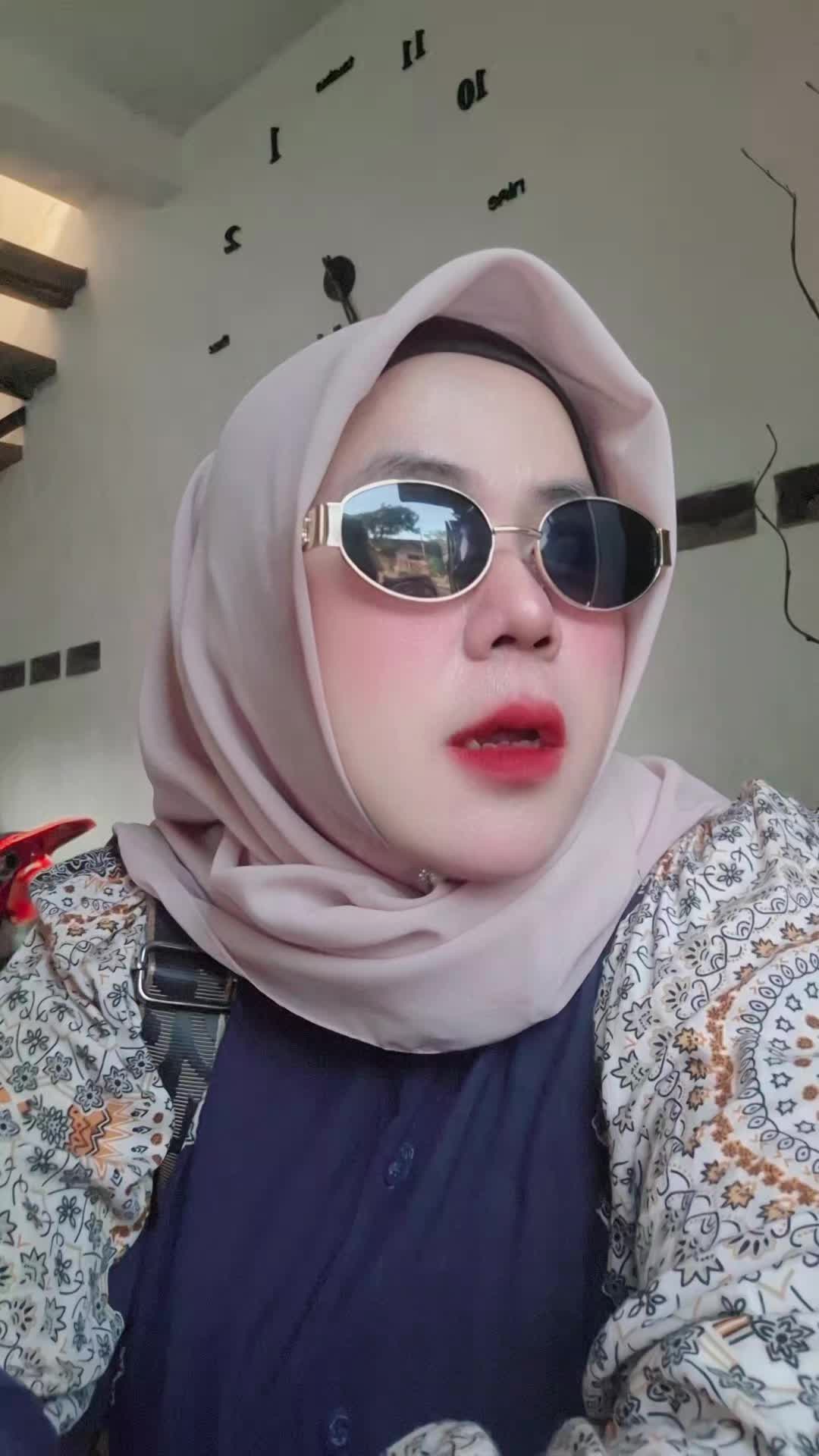 @RatnaUninkz3