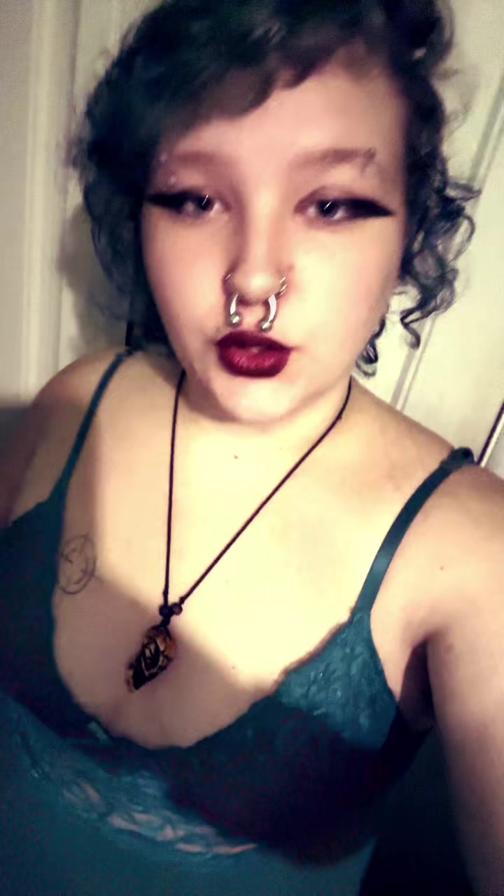 @ipukeglitter63