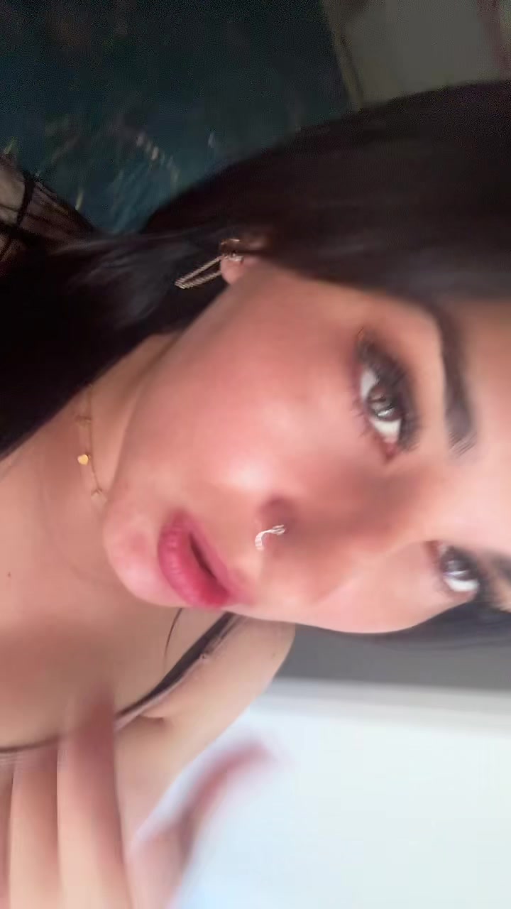 @Angela🇦🇱
