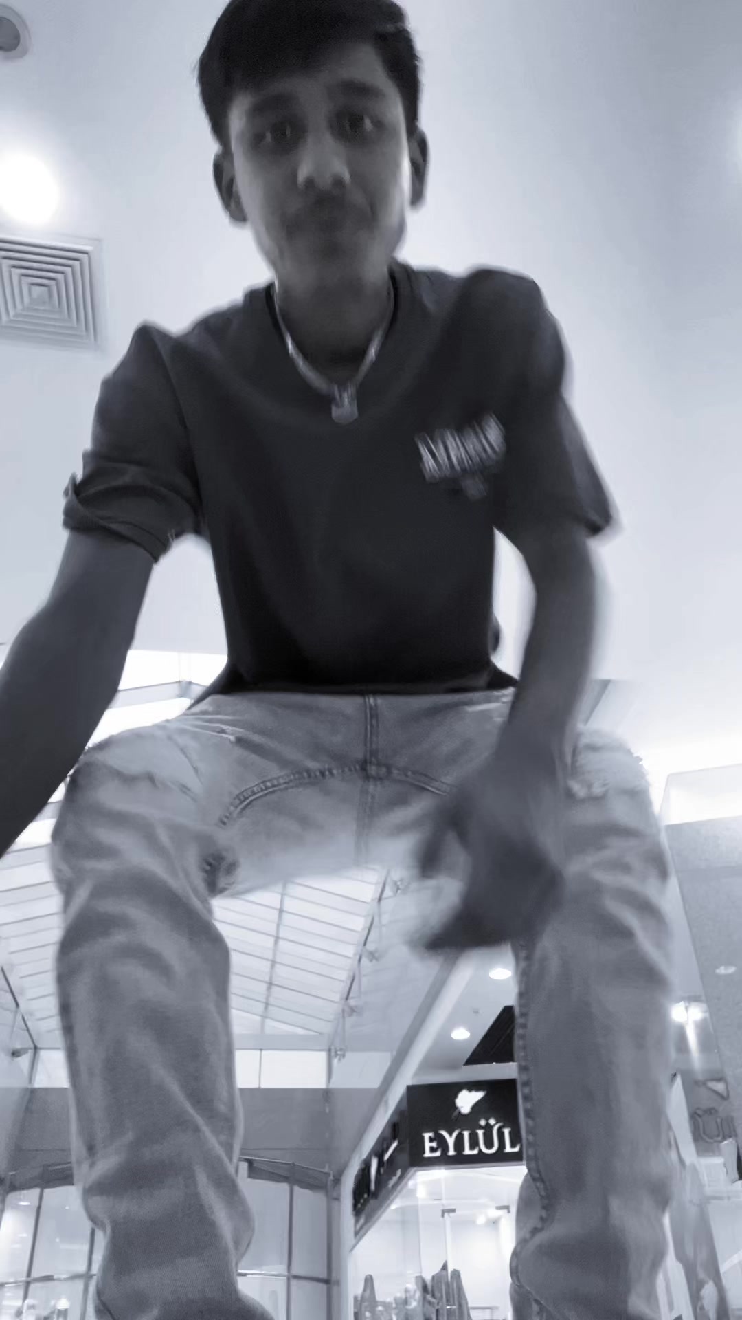 @ICE ☮️🎶💎