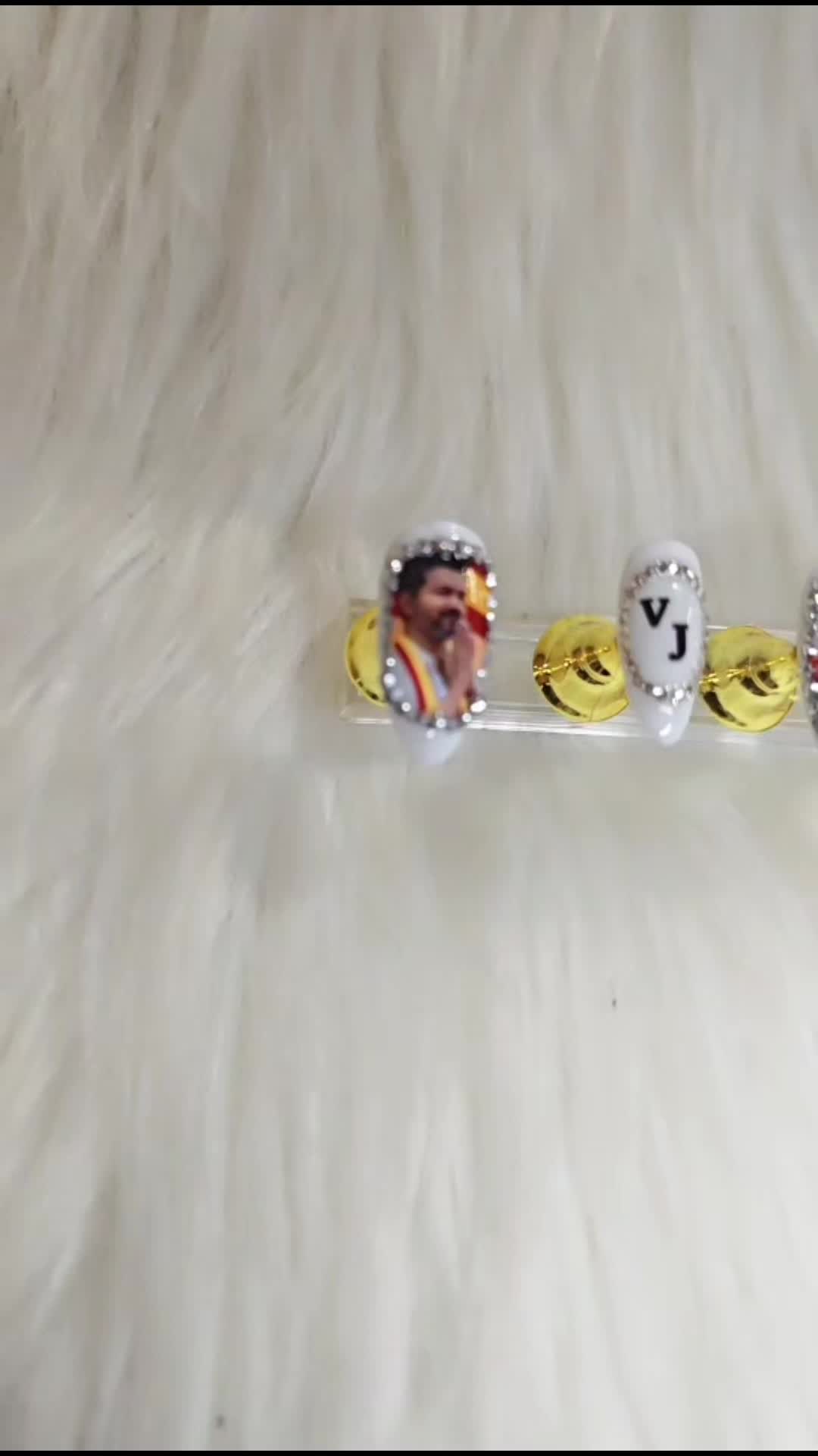 @𝓓𝓱𝓪𝓷𝓬𝔂 𝓢𝓽𝓾𝓭𝓲𝓸 🕊️