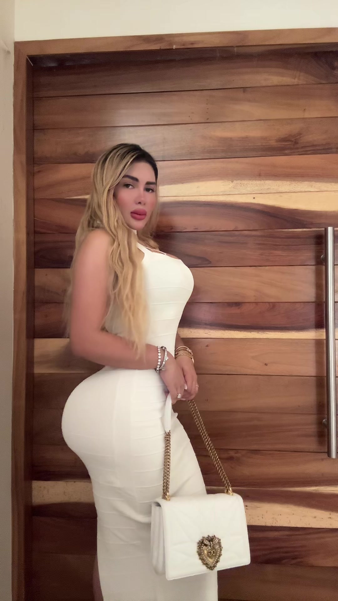 @dollche2020