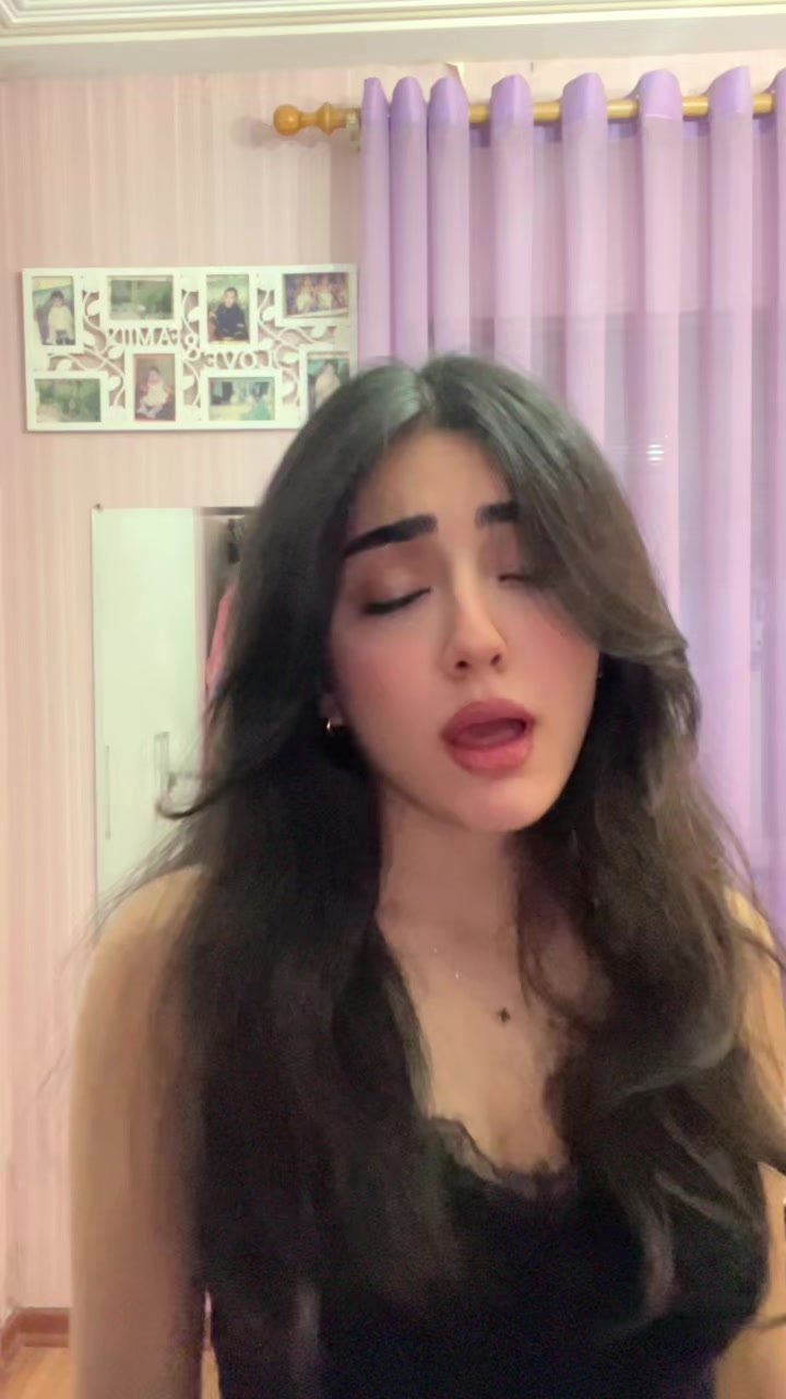 @👻