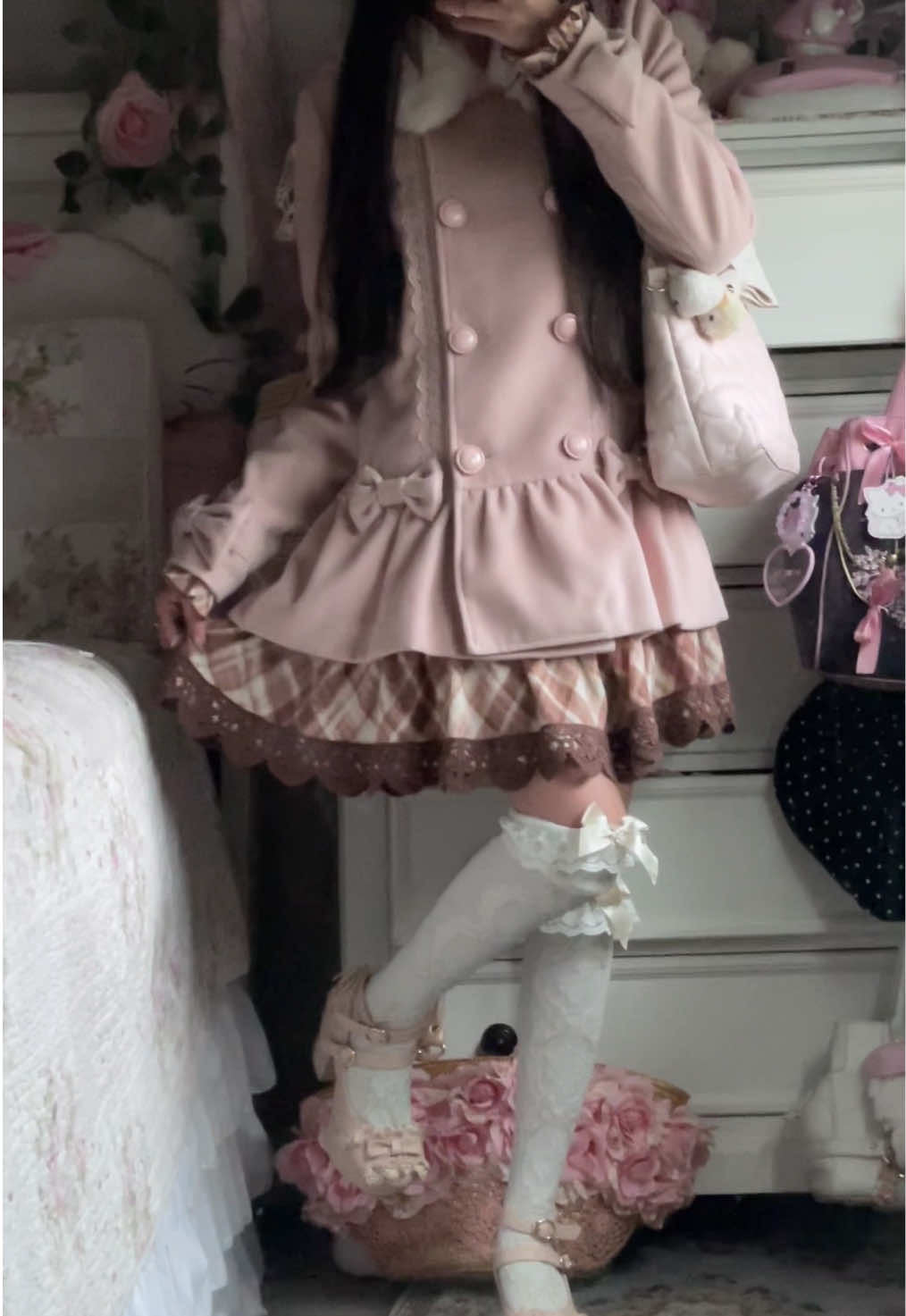 @ପ(๑&bull;ᴗ&bull;๑)ଓ ♡ queenie