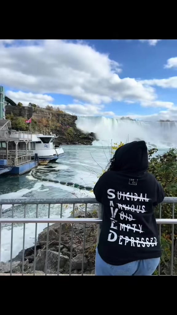 @Ariana 🦋