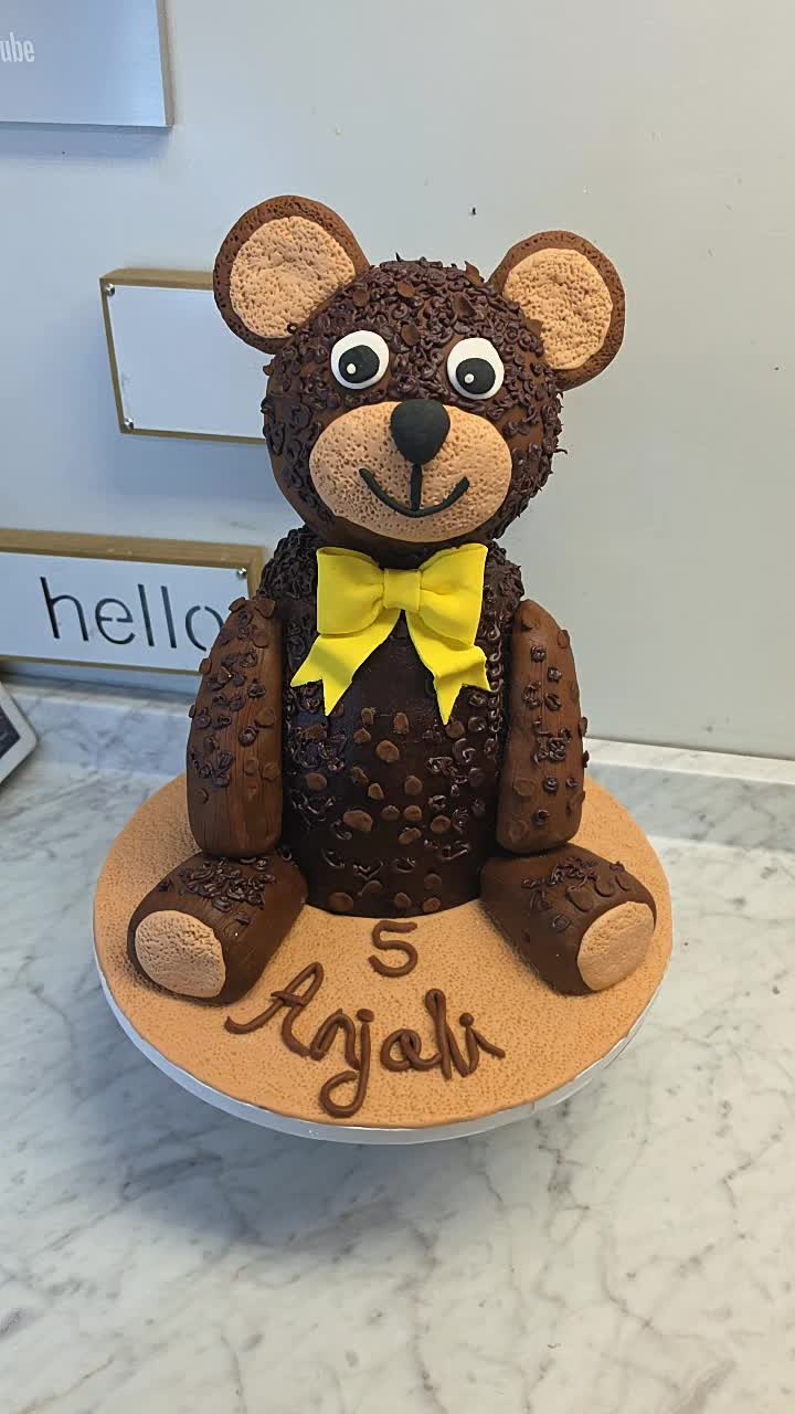@AmazingCakesByYessy