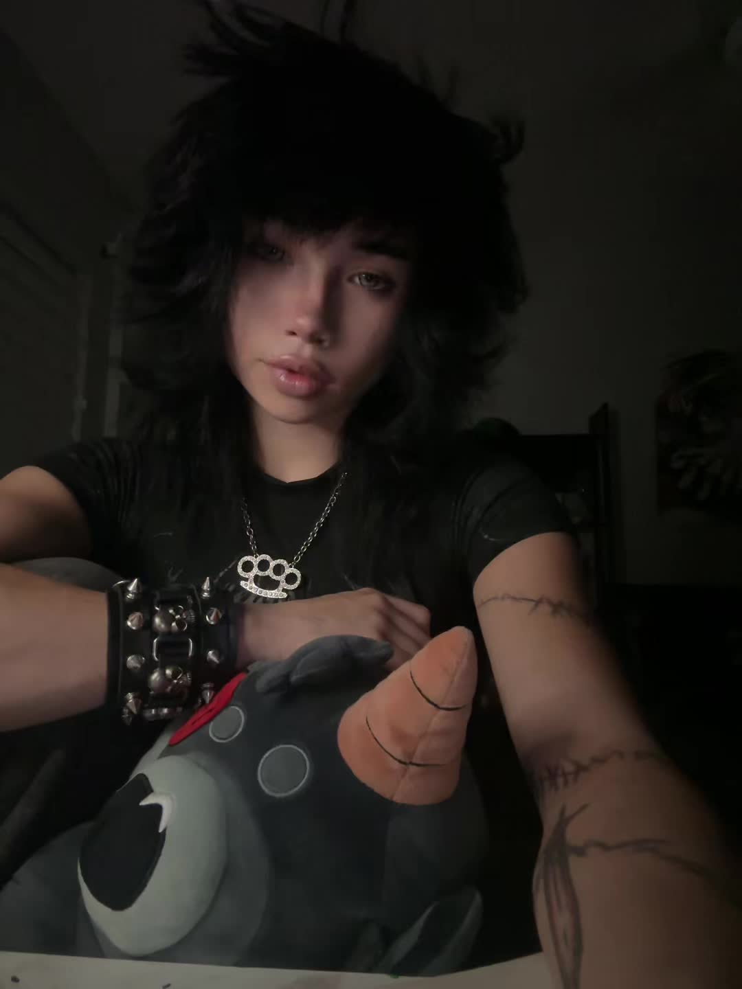 @yummyknivez