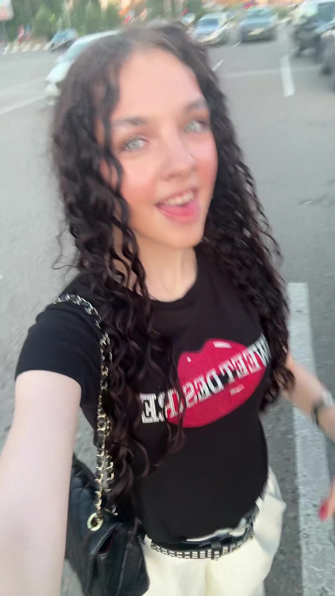 @DIVAMILLI🧿