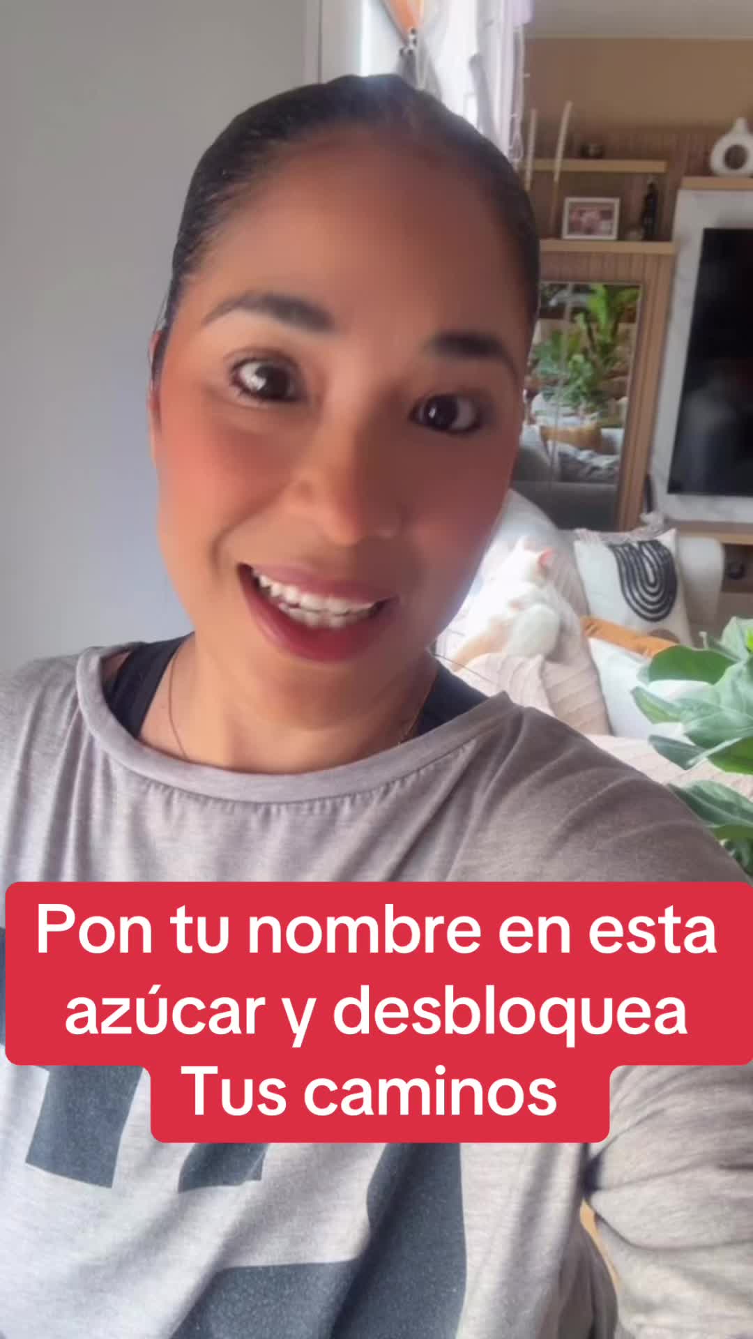 @Luna Ayll&oacute;n