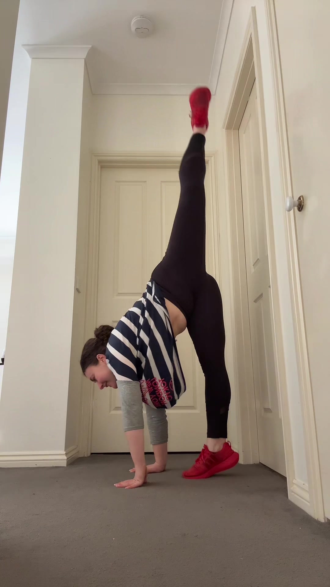 @ʎqnᴚᴉxǝlℲ 🧚🏼♀️🎪