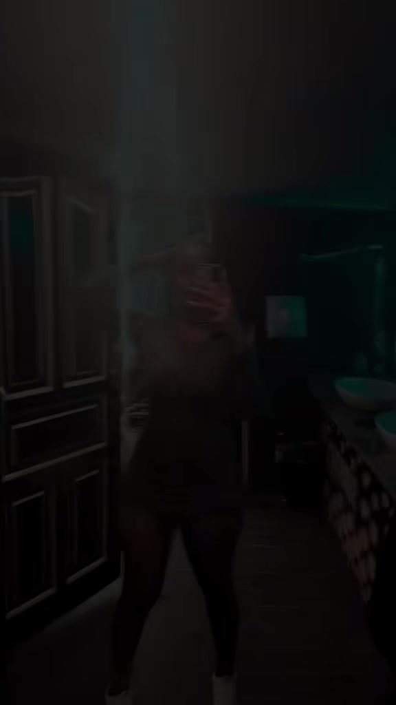 @namia