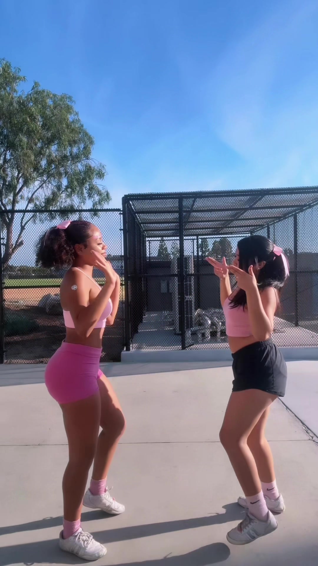 @jezallee