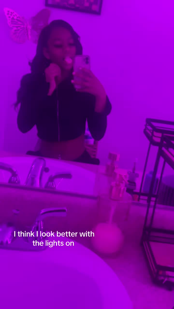 @Miracle🥰😘