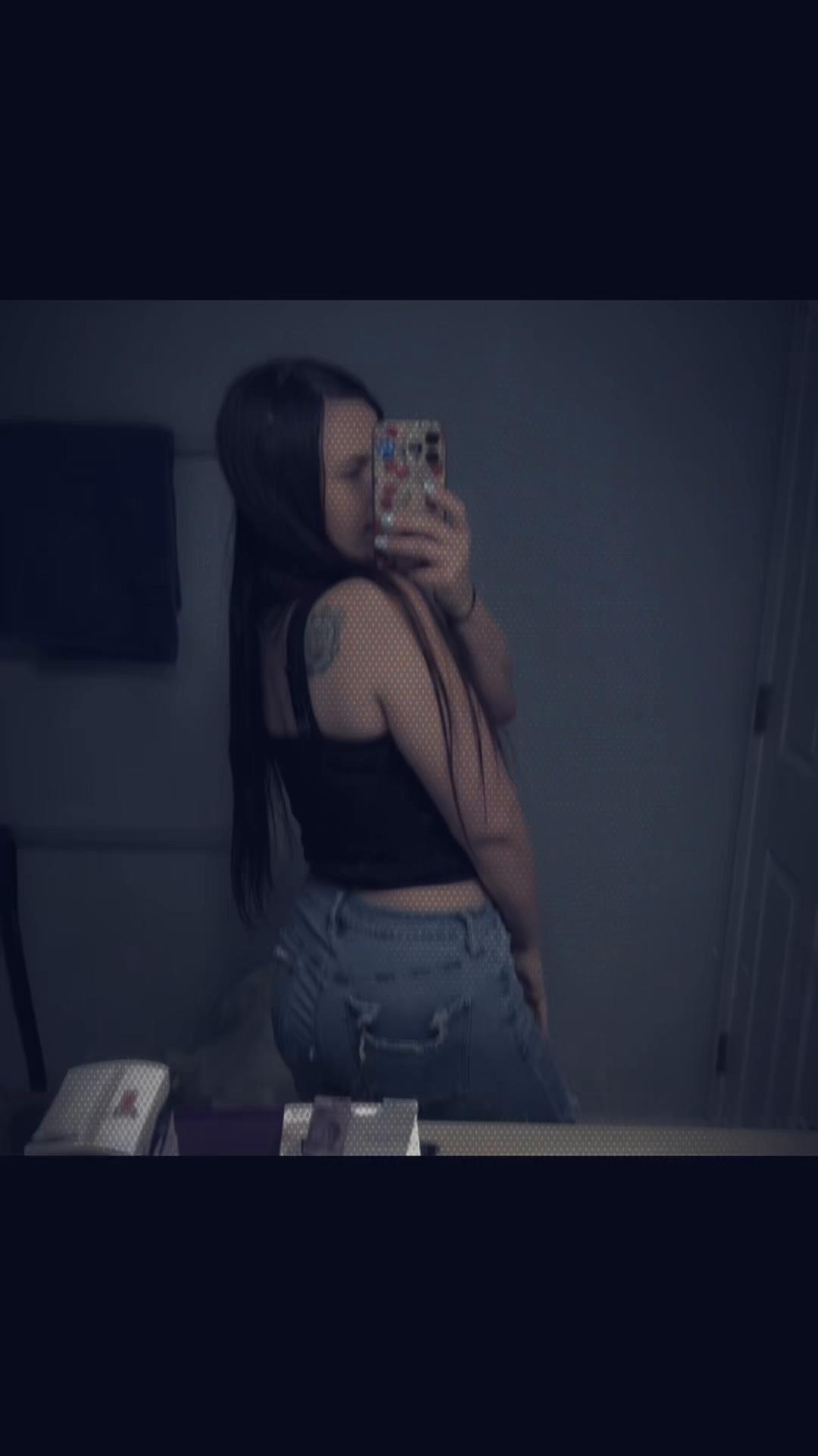 @Chrissyy🦋📚