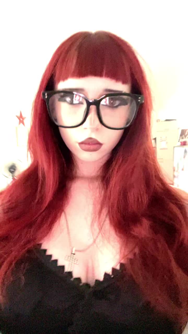 @♱