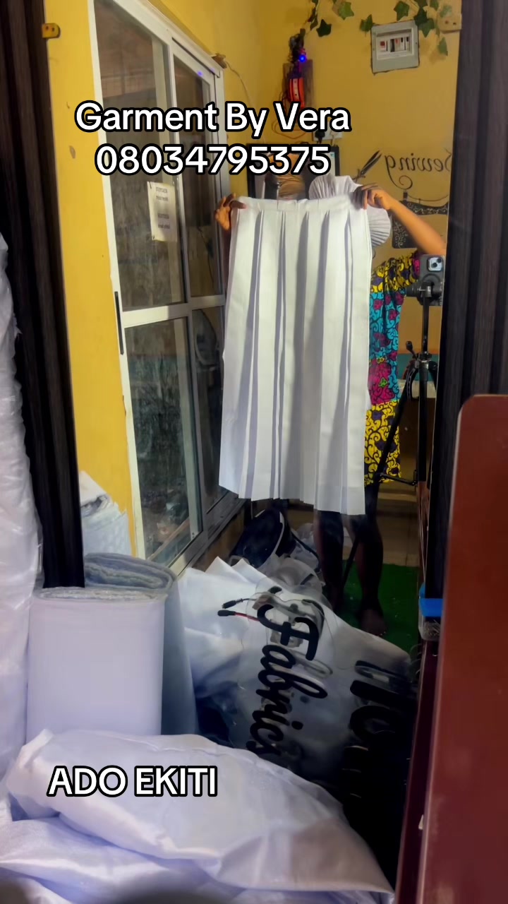 @GARMENT BY VERA