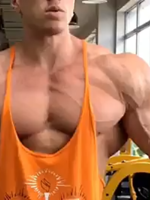 @Beautiful Muscle Male
