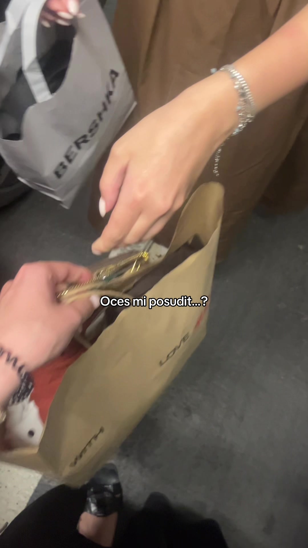 @Ela
