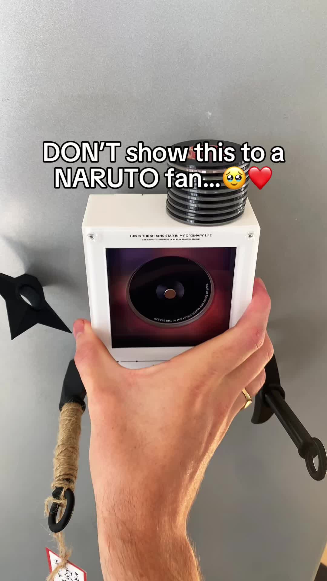 @AniPlay