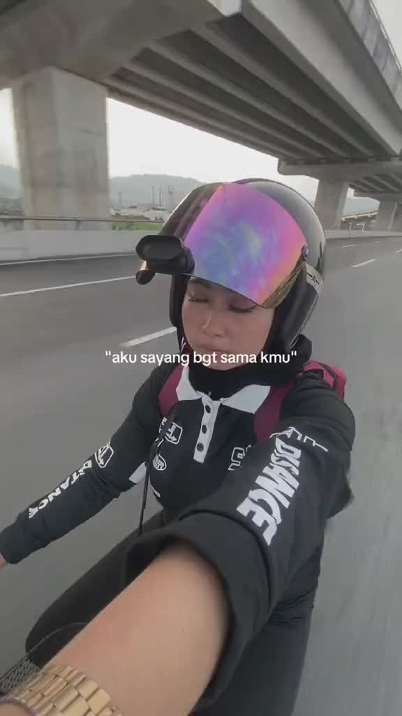 @bukanFatin