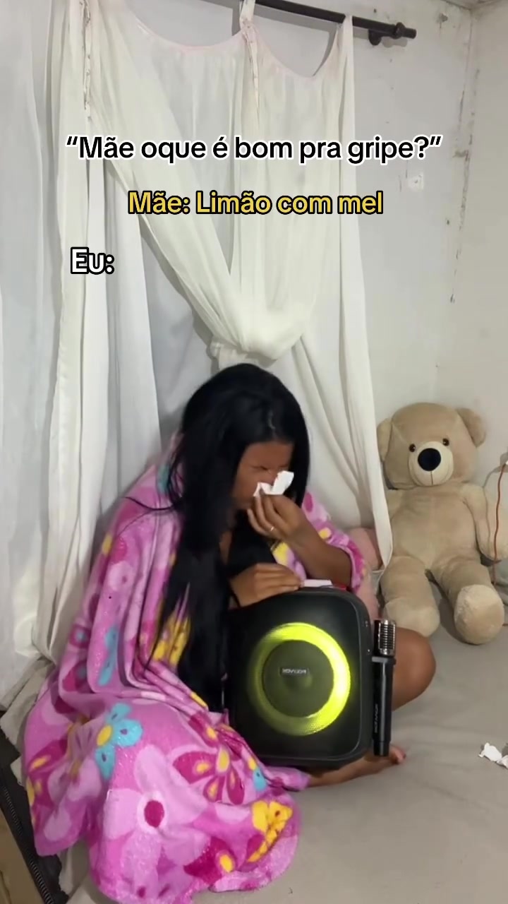 @Locutora amanda_dervilli