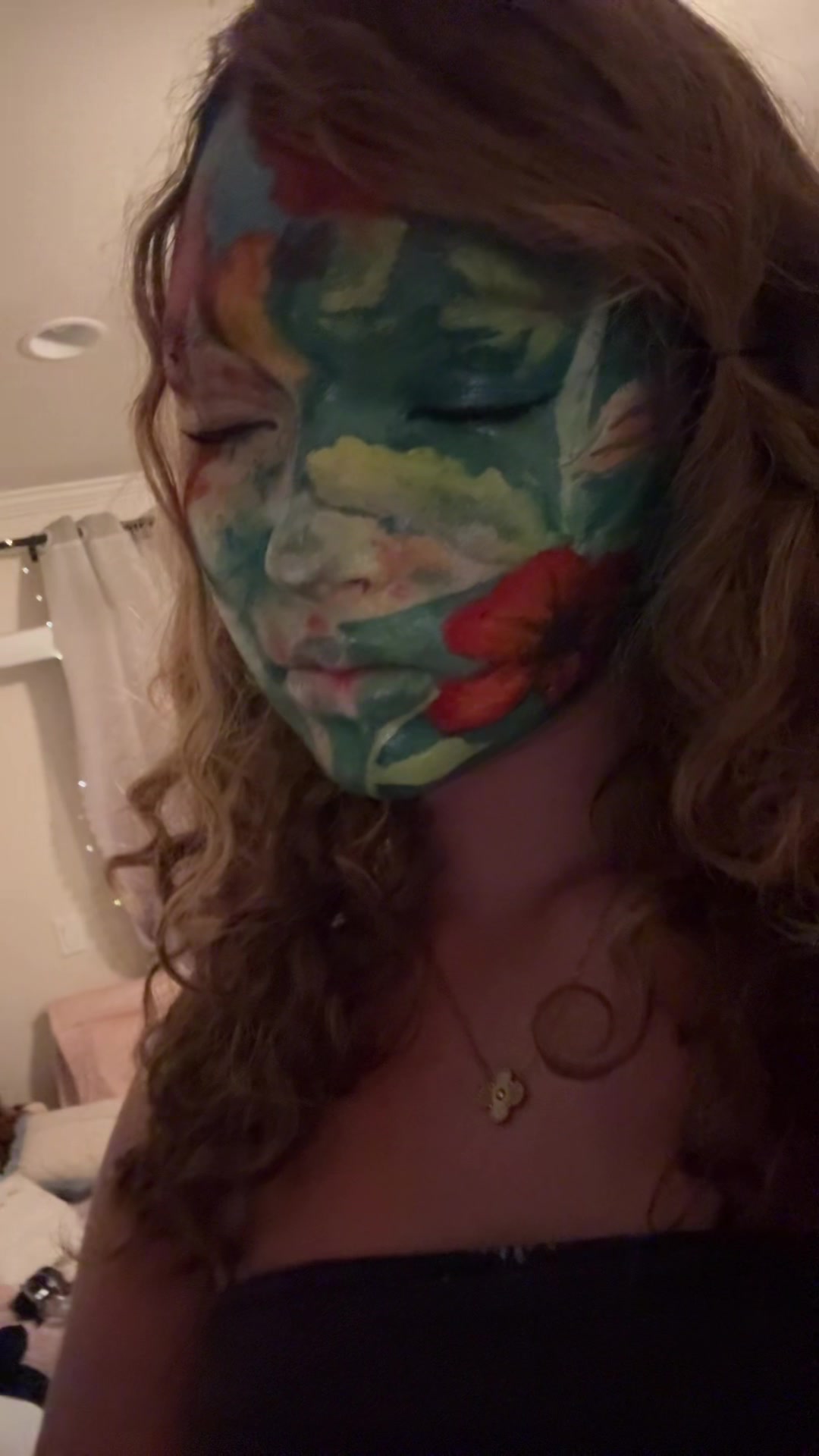 @emmi ☾𖤓