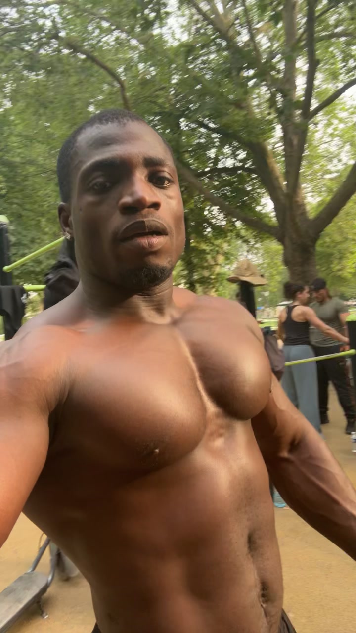 @BLACK_BUFFALO.24🇨🇮🇨🇵