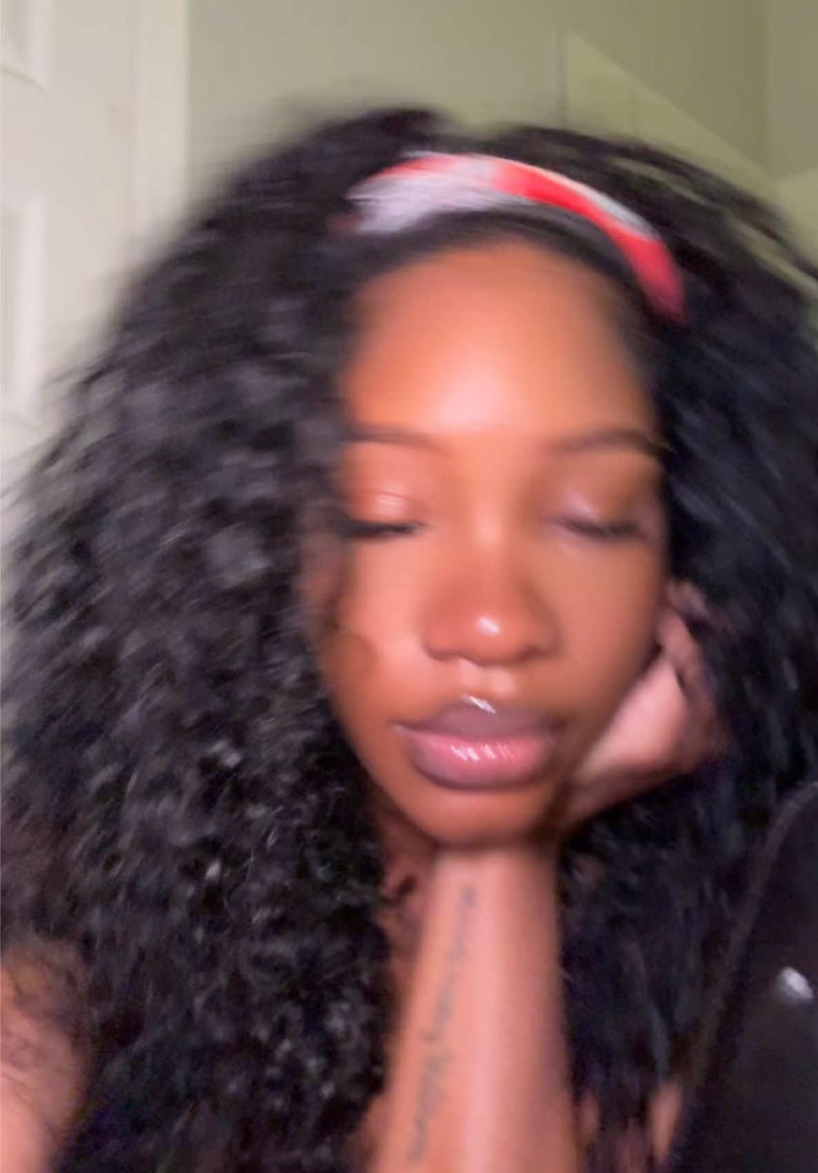 @Ms.Kkiana