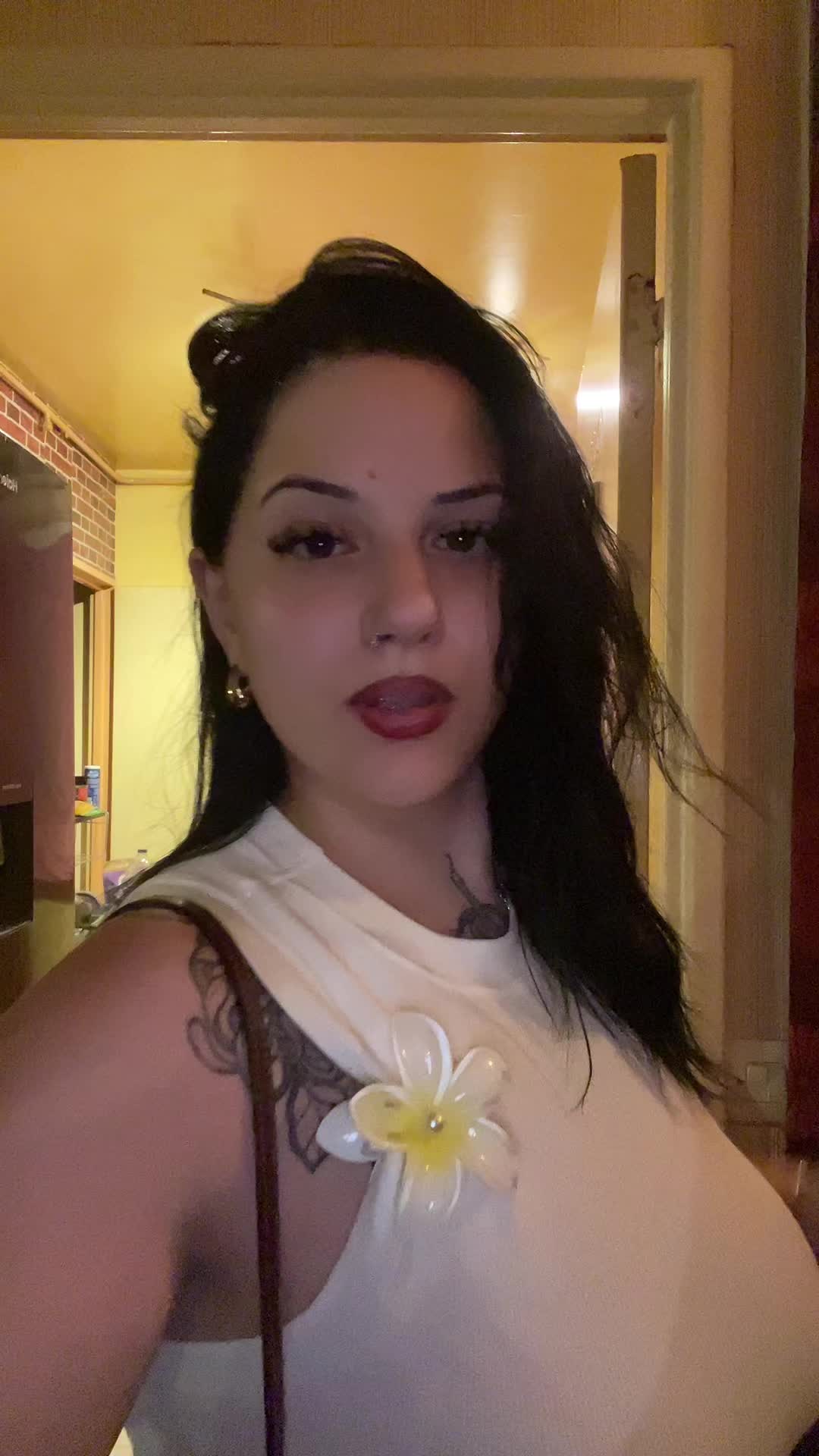 @Anissa 🫦🪬