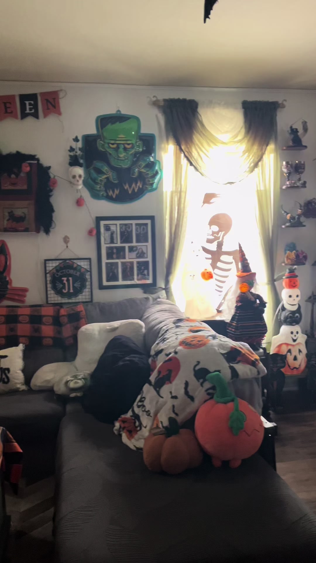 @EllieH21