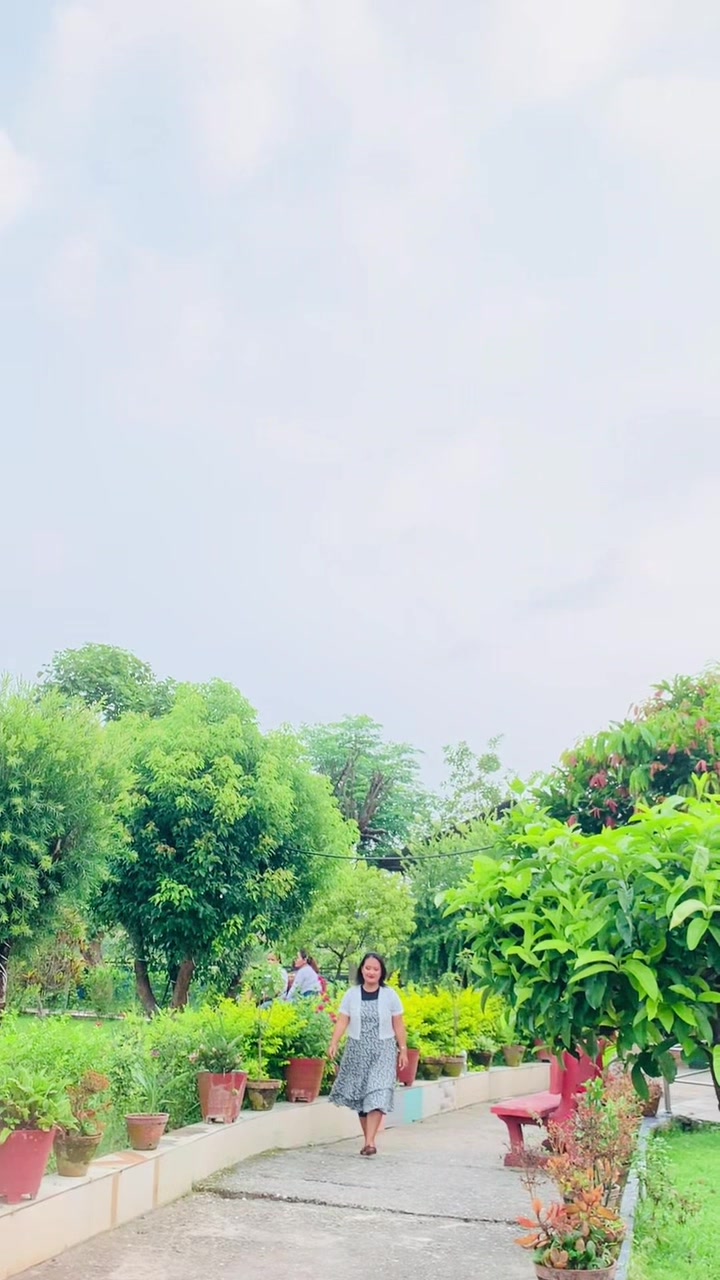 @muna shrestha