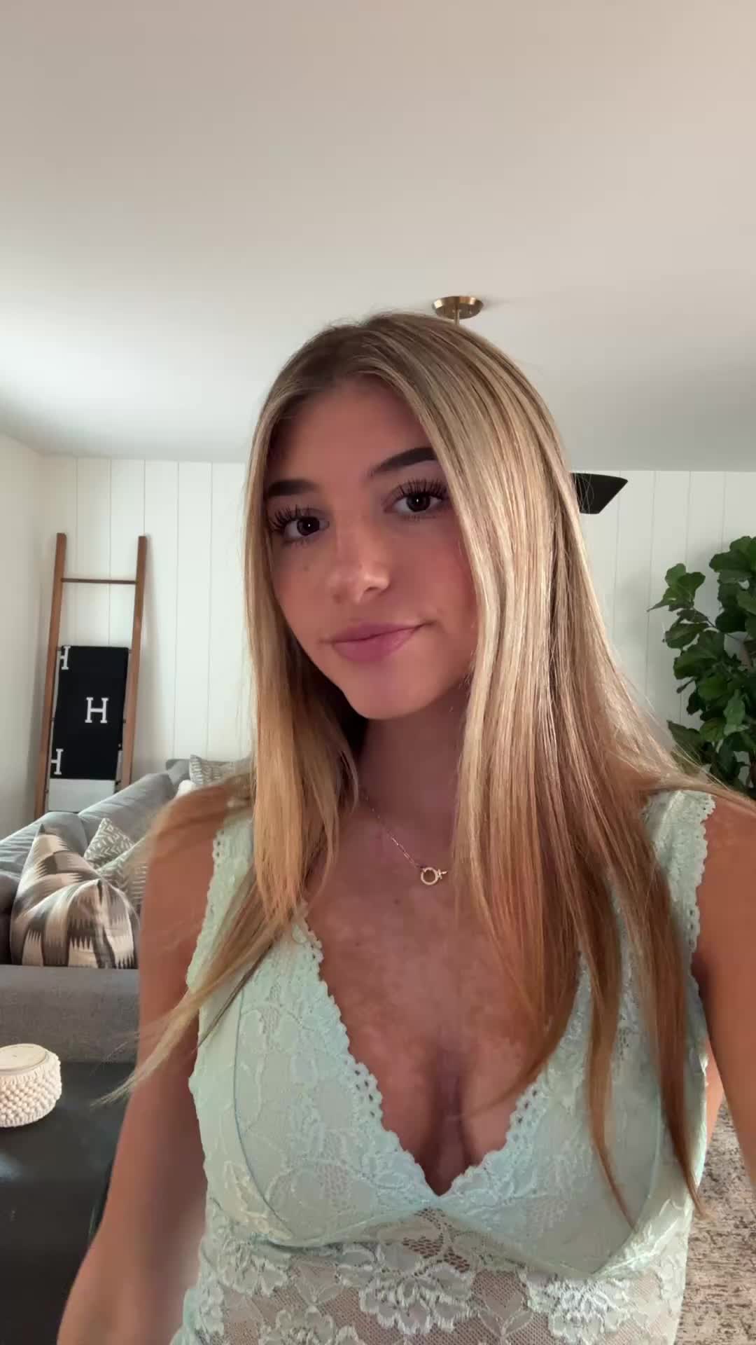 @elle🩵