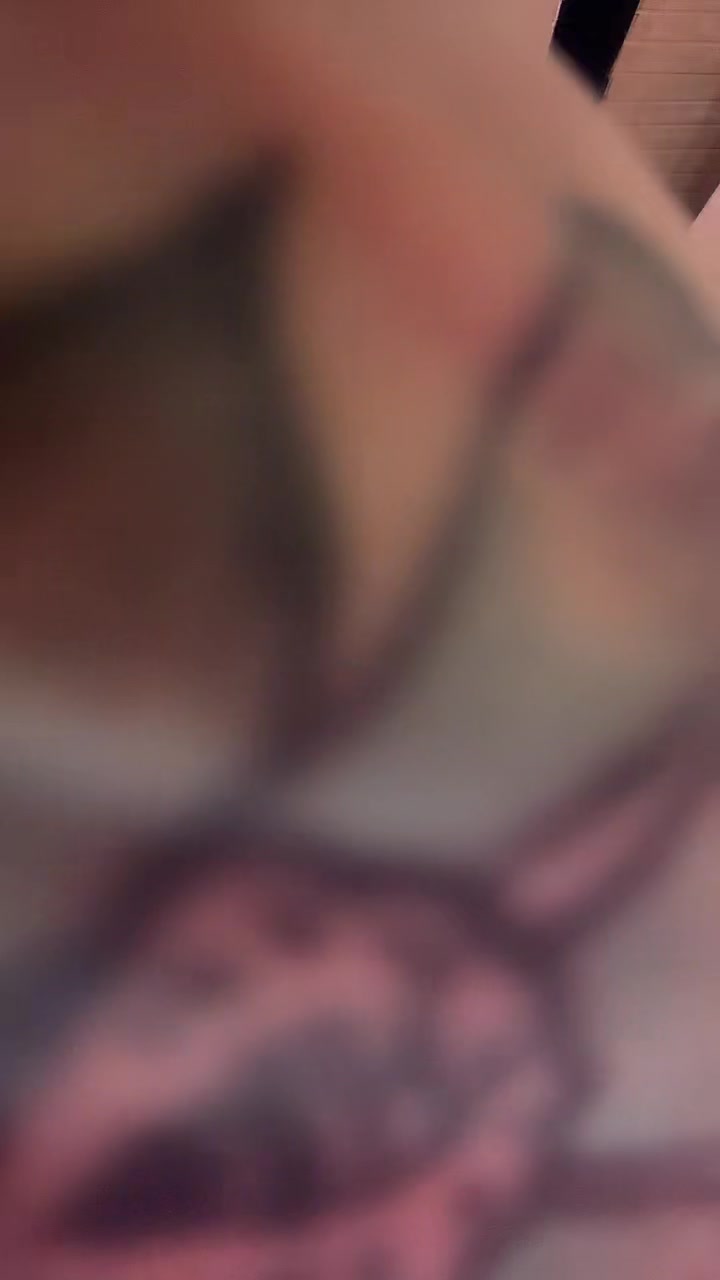@Daniela🧸