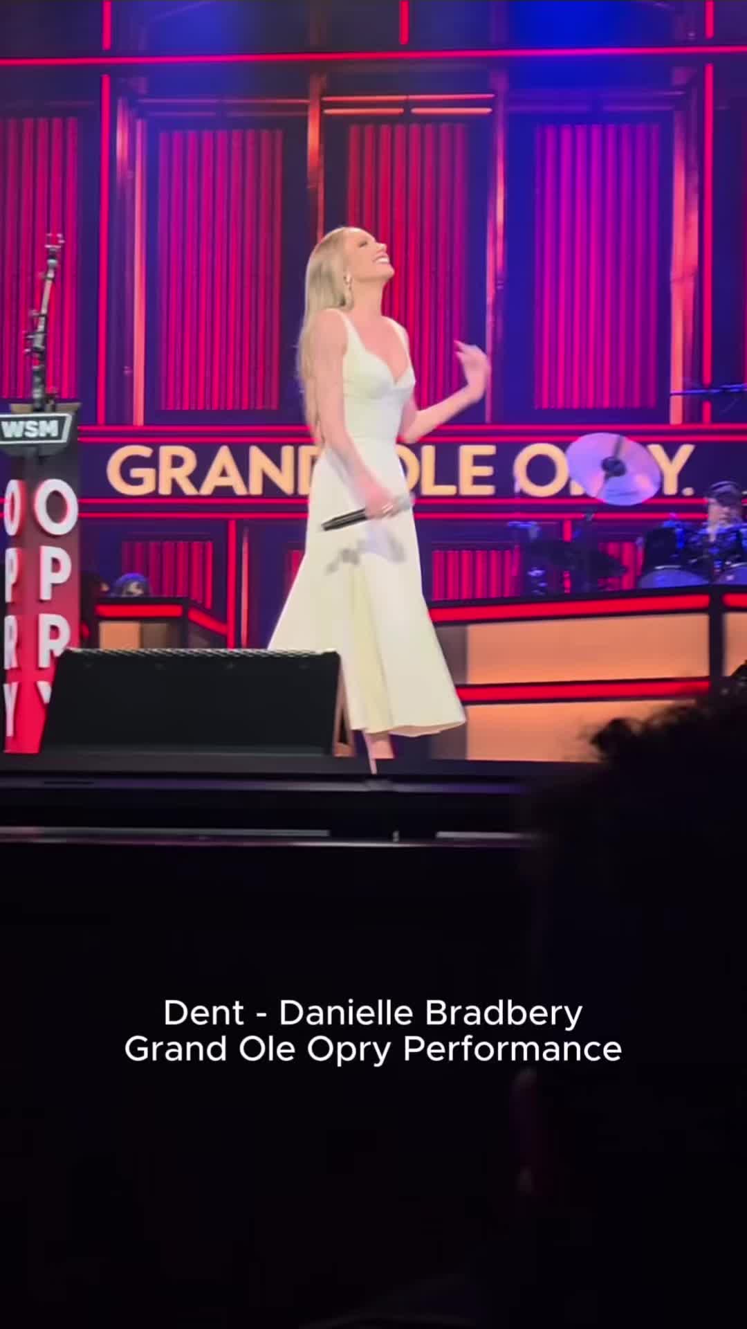 @Danielle Bradbery Fan