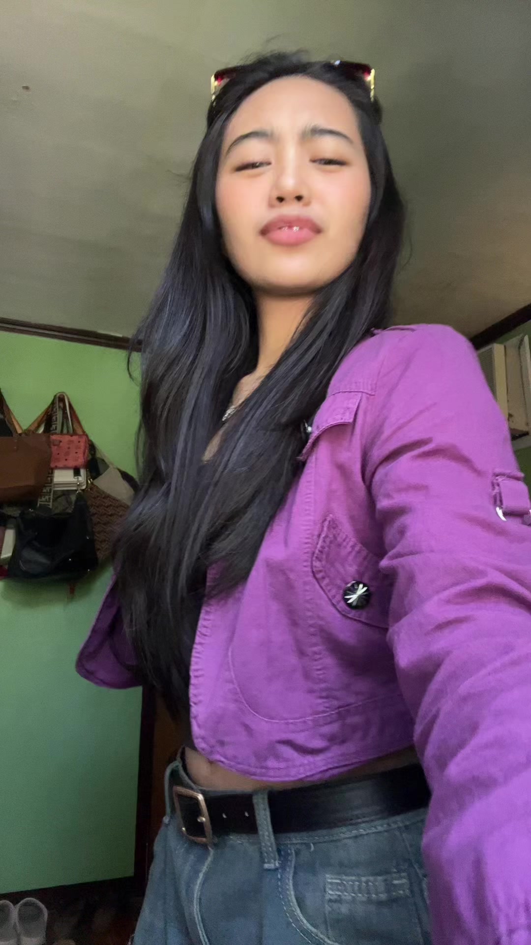@nicole