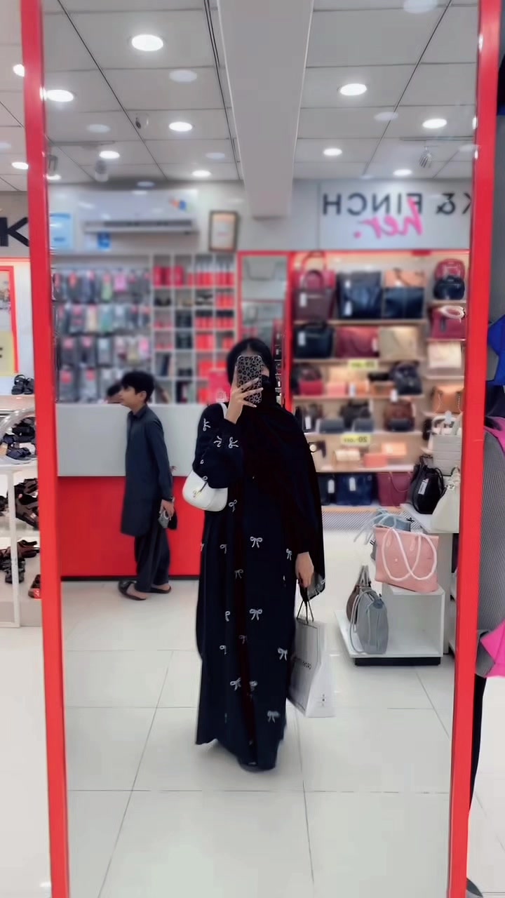 @♡ ᗷ.ᗯ.ᗰ ♡