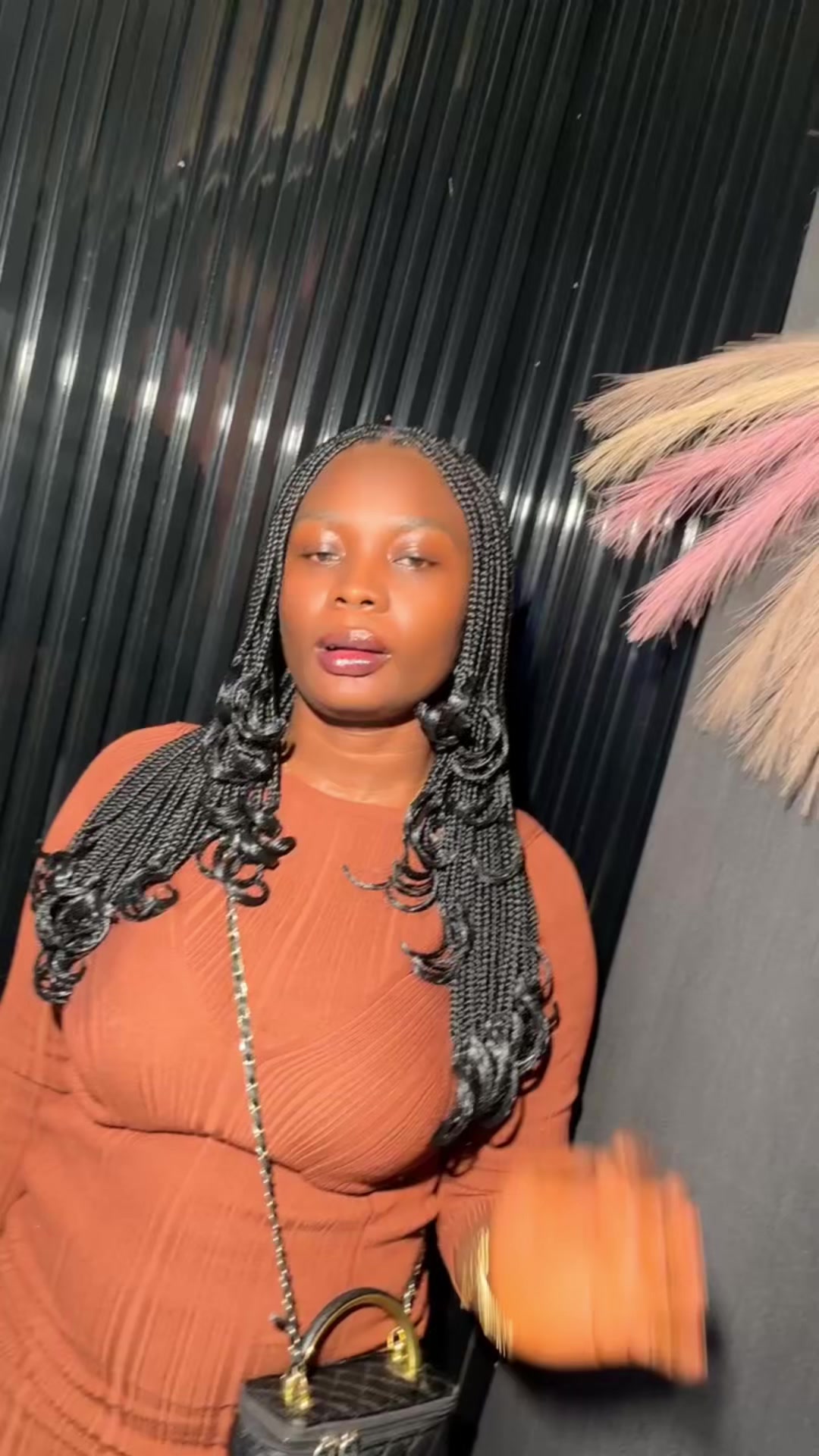 @Hairbyamaka2