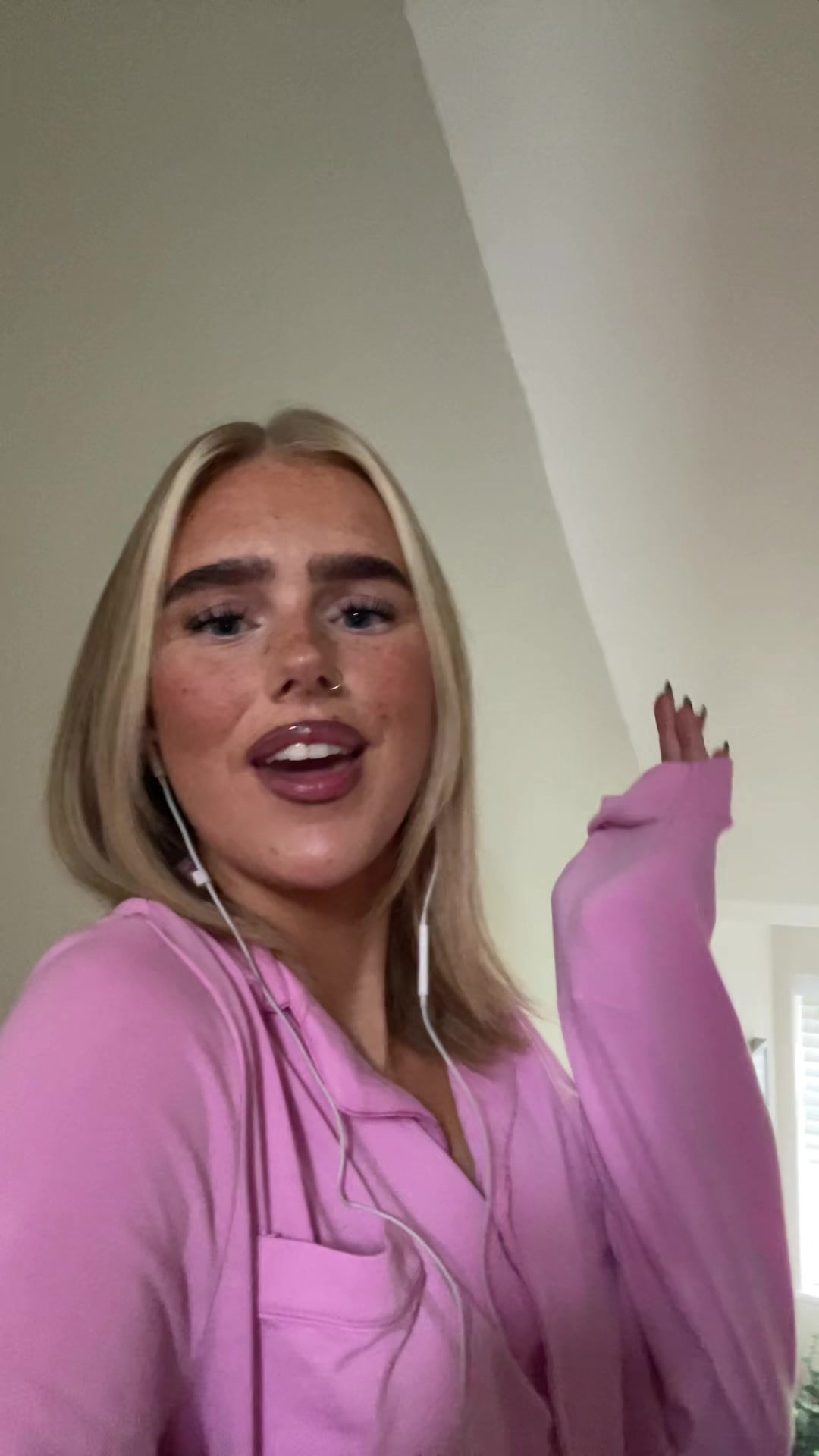 @scarlettduggan_