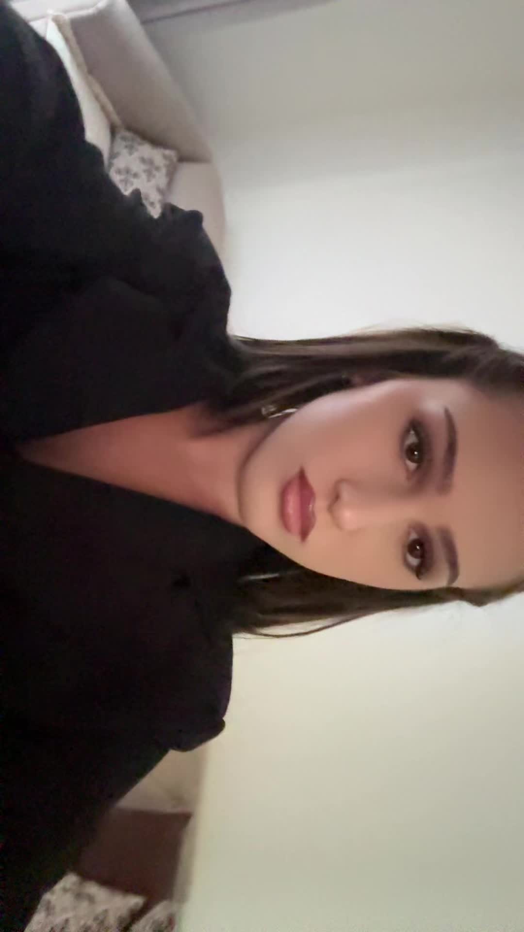 @elena