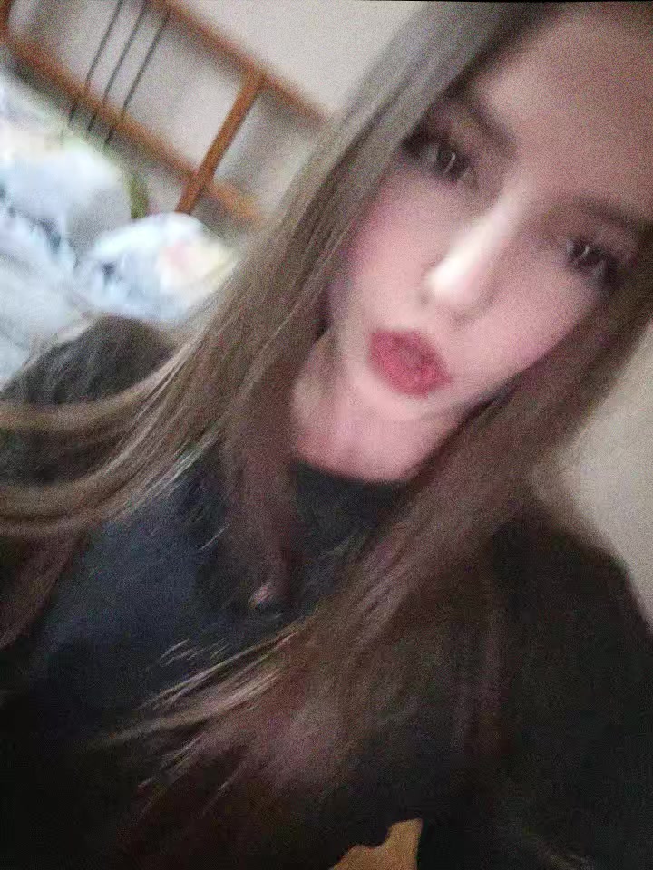 @Каролина