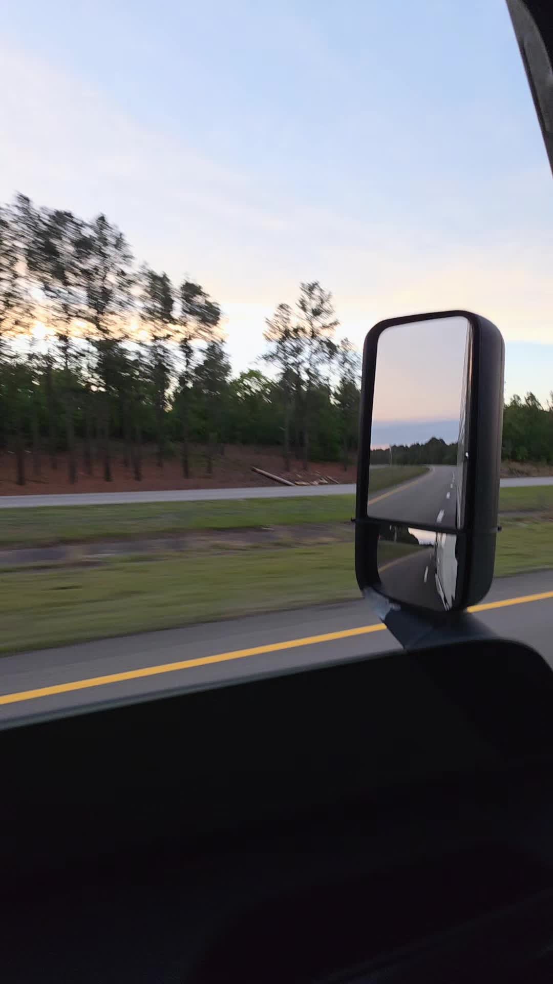 @🗽⃢⃢🗿 🅰️ N D Y 🎭 🚛