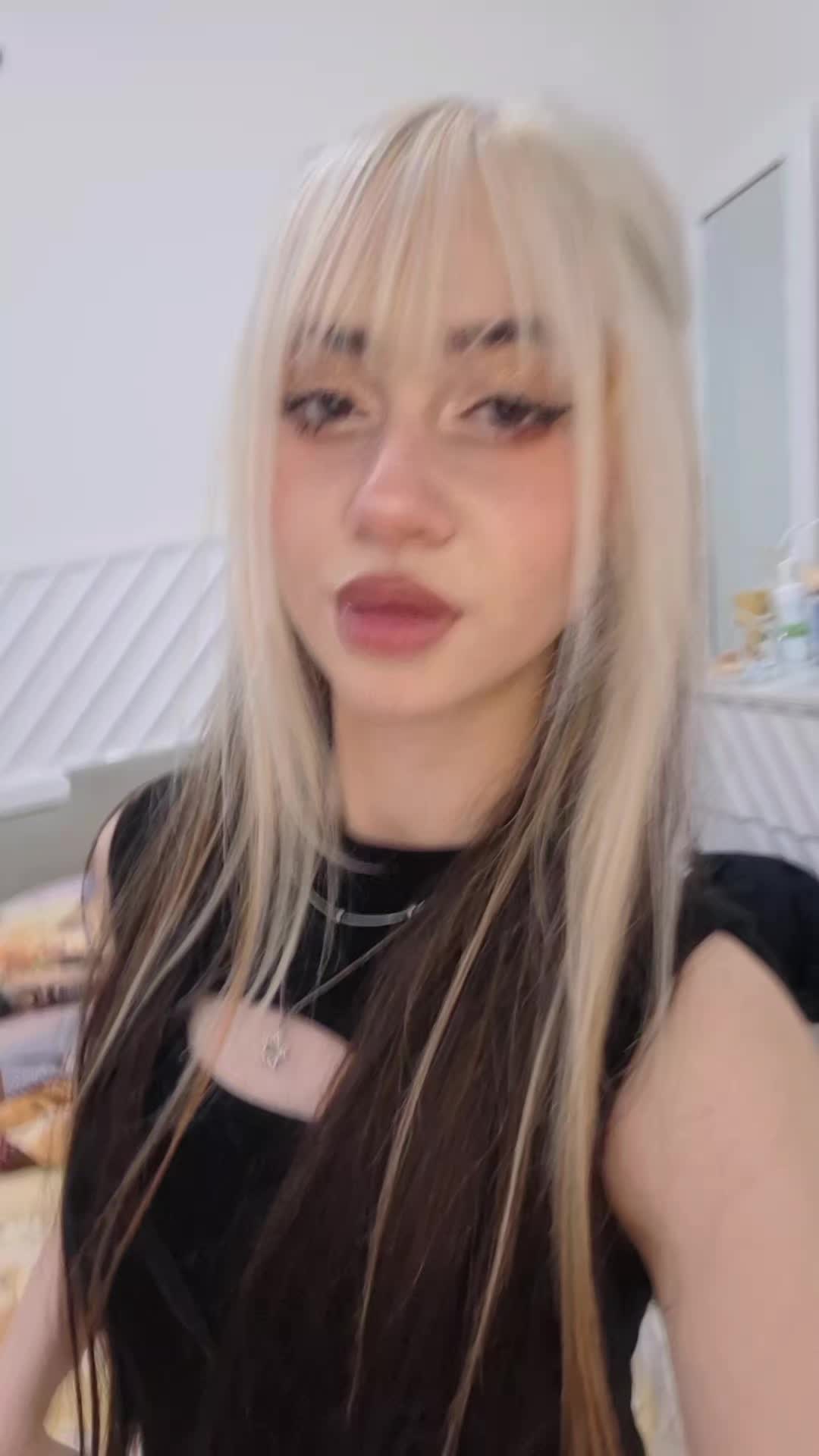 @🐚